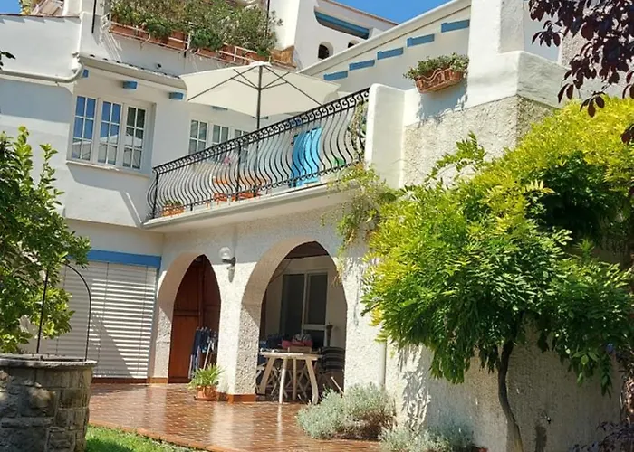 Apartments Stella - Parking