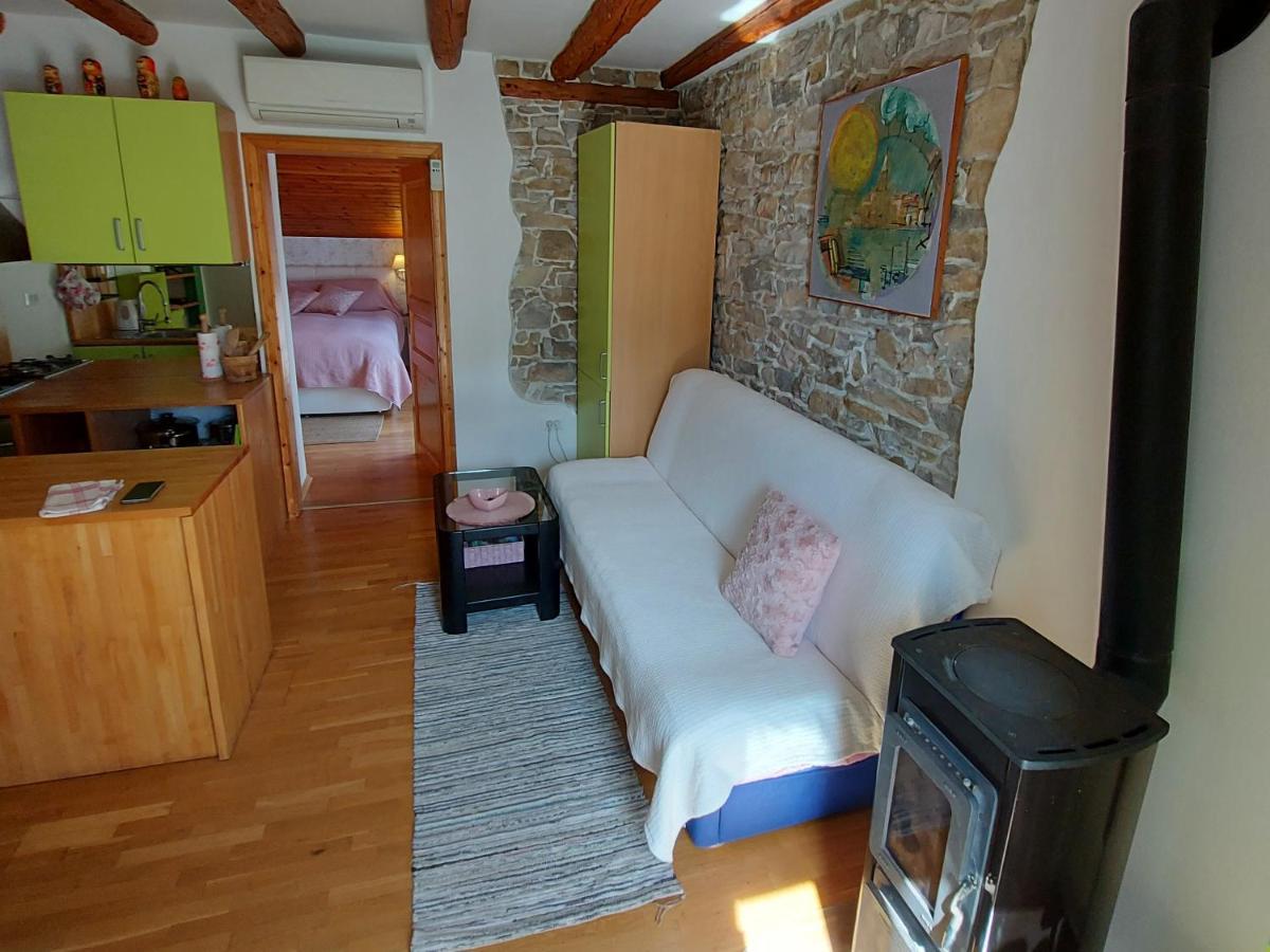 Stella - Parking Apartment *